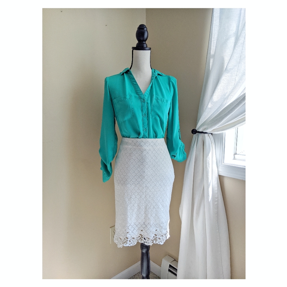 Kenar Lace Cream Pencil Skirt